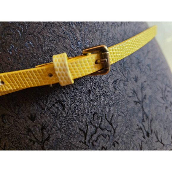 Vintage Gap Yellow Genuine Cow Leather Skinny Belt Women S  New - Picture 3 of 8